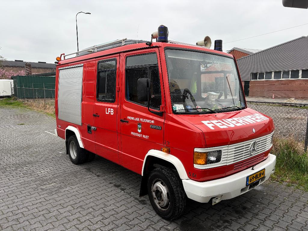 Brandweerwagen Mercedes 609D Dubbellucht C1 rijbewijs, Achterwielaandrijving, Overige modellen, Overige bekleding, Overige kleuren