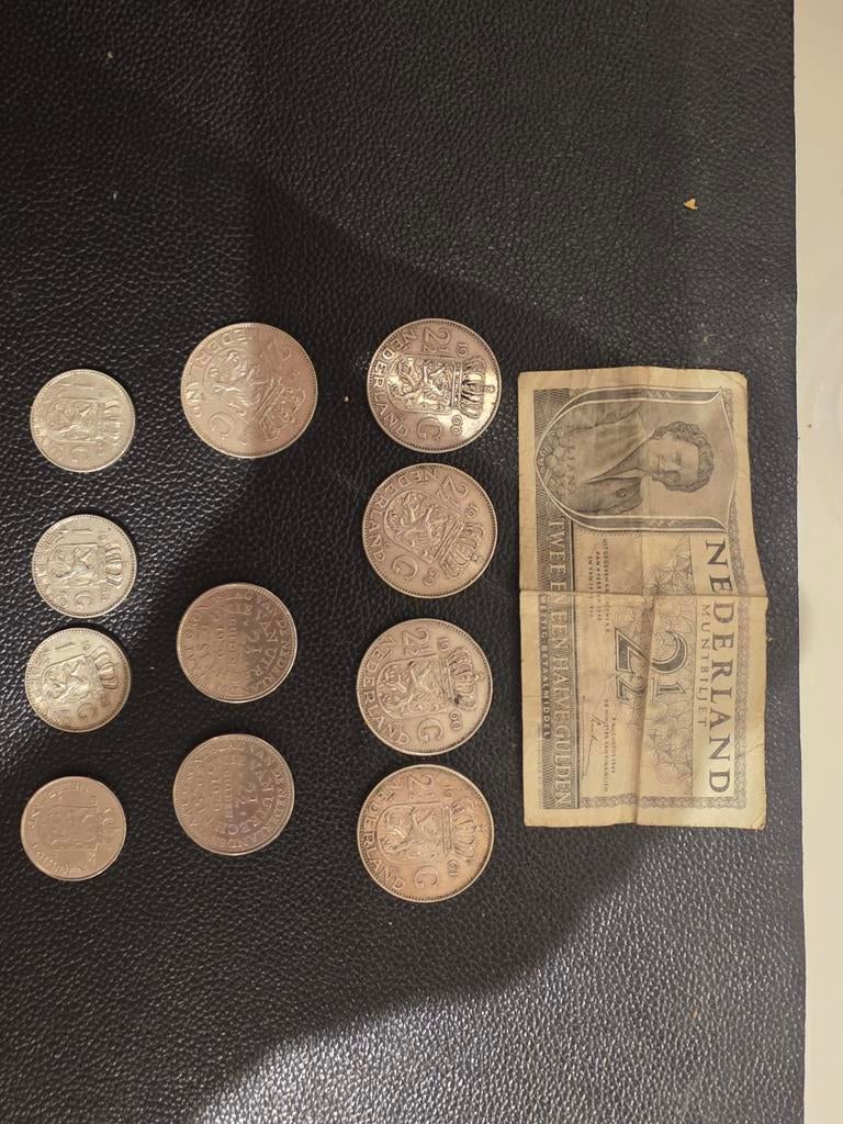 Nederlandse gulden munten en bankbiljet van 2,5 gulden, Postzegels en Munten, Munten | Nederland, Setje, 2½ gulden, Koningin Juliana
