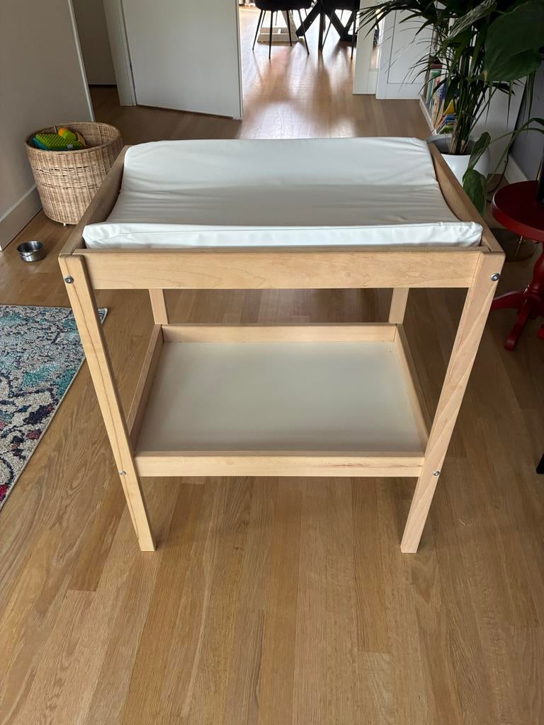 IKEA Aankleedtafel / Commode met aankleedkussen, Ophalen, Gebruikt, Minder dan 75 cm, 50 tot 70 cm