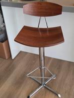 3 Noten Houten Barkrukken met RVS Onderstel, Verstelbaar, Ophalen, 5 krukken of meer, In hoogte verstelbaar, 60 tot 90 cm