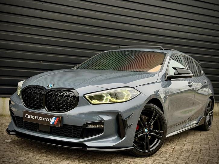 BMW 1-serie 118i M-PERF. M135 PANO|SCHAALSTOEL|H/K|HUD VOL!, Auto's, BMW, Bedrijf, Te koop, 1-Serie, ABS, Achteruitrijcamera, Airbags