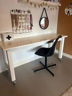 Bureau met vt wonen stoel, Ophalen, Gebruikt