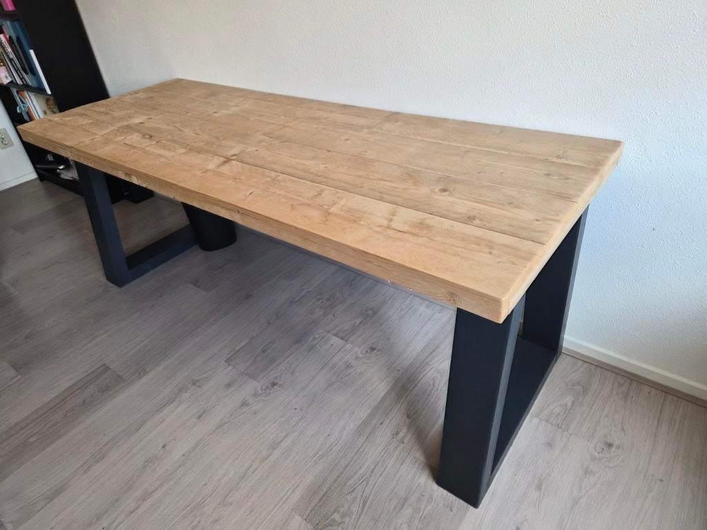 Wood4you robuust bureau, Huis en Inrichting, Bureaus, Ophalen, Zo goed als nieuw, Overige merken, Hout
