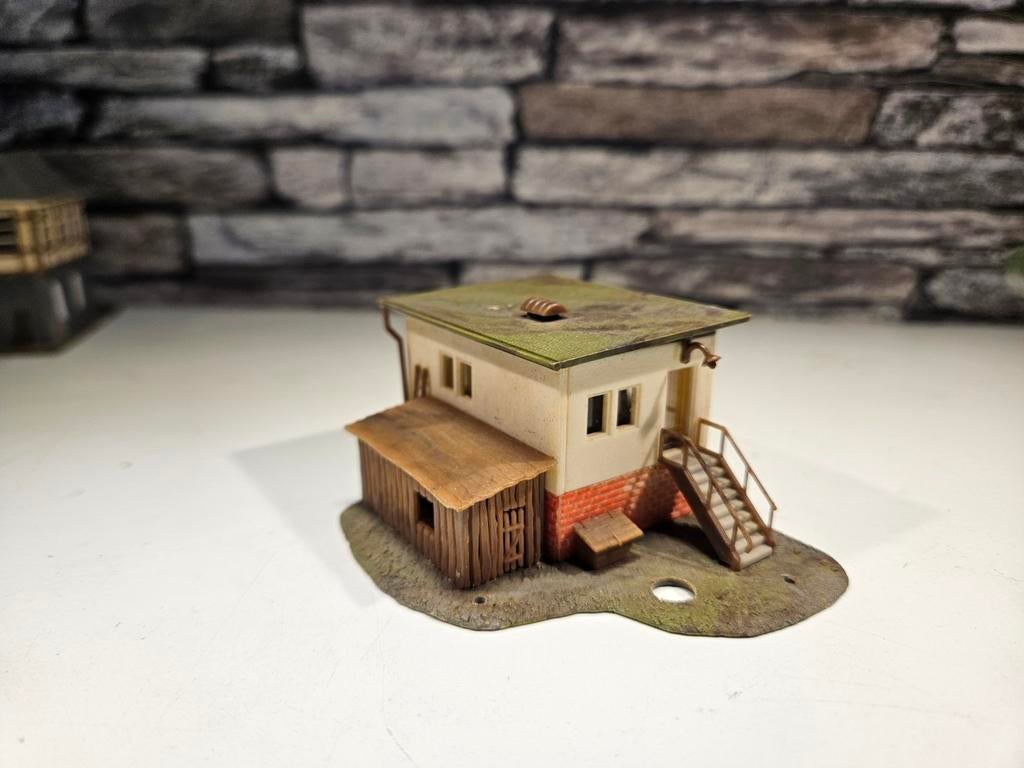 Seinhuis overweghuis N spoor trein 1:160, Overige merken, Gebruikt, Gelijkstroom of Wisselstroom, Brug, Tunnel of Gebouw