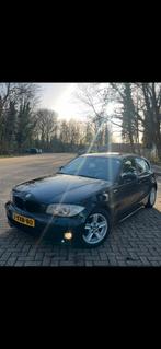 BMW 1-Serie 2.0 120I 2005 Zwart full options, Achterwielaandrijving, 1995 cc, Zwart, 4 cilinders