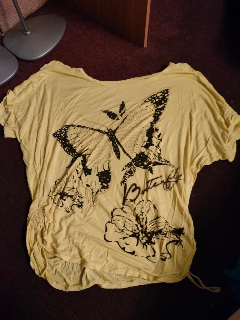 Geel shirt met vlinderprint, Maat 38/40 (M), Geel, Ophalen of Verzenden, Korte mouw