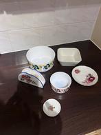 Porseleinen kommetjes en servetten houder, Ophalen