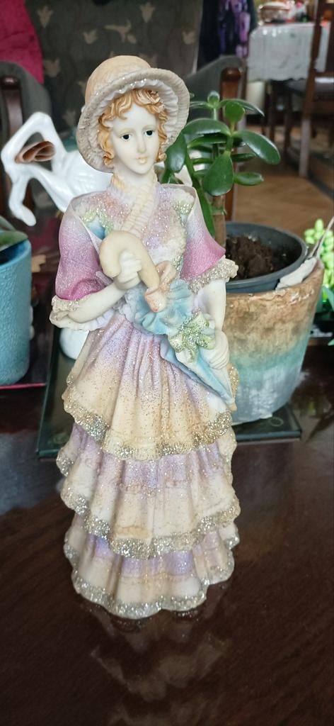 3 polysteen beeldjes, Ophalen