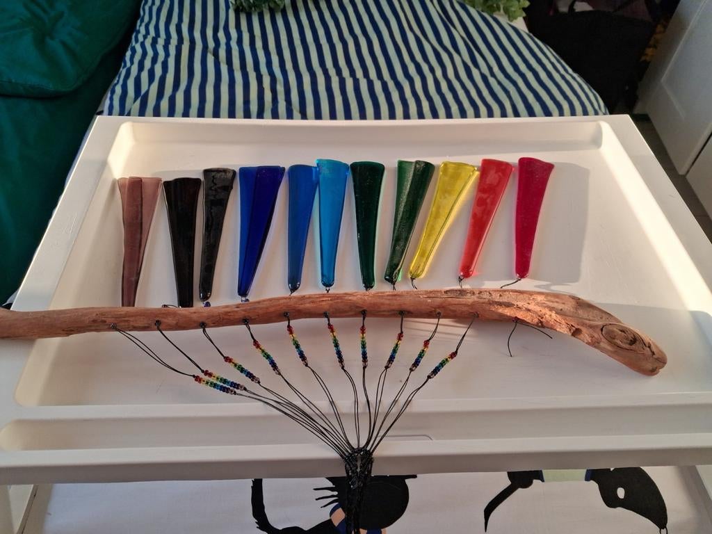 Kleurrijke Windgong van Glas en Hout, Huis en Inrichting, Woonaccessoires | Wanddecoraties, Ophalen, Zo goed als nieuw