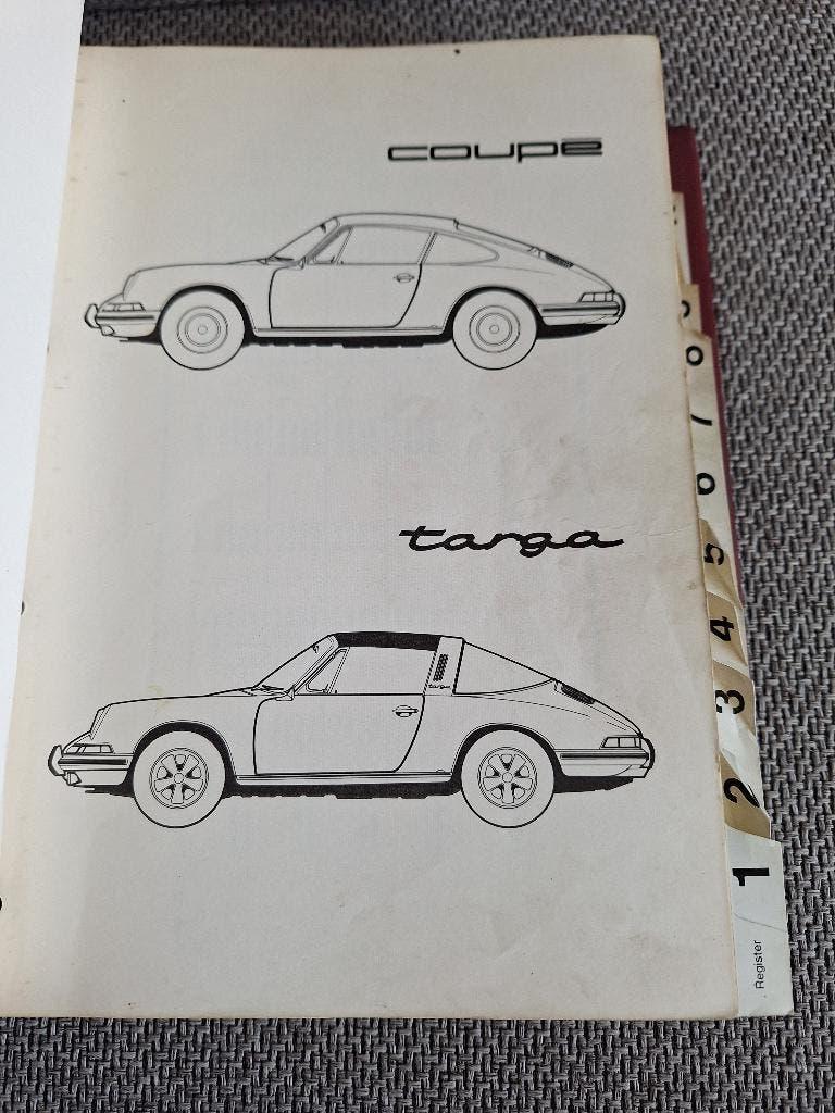Porsche 911 Parts Catalogue 1972 Typ 911 Dealer Binder OEM, Auto diversen, Handleidingen en Instructieboekjes, Ophalen of Verzenden