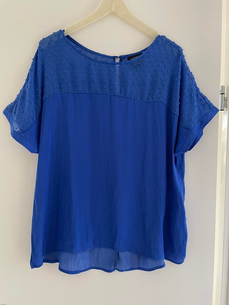 Ladies + size top maat 42/44, Kleding | Dames, Tops, Maat 42/44 (L), Zo goed als nieuw, Zonder mouw, Verzenden