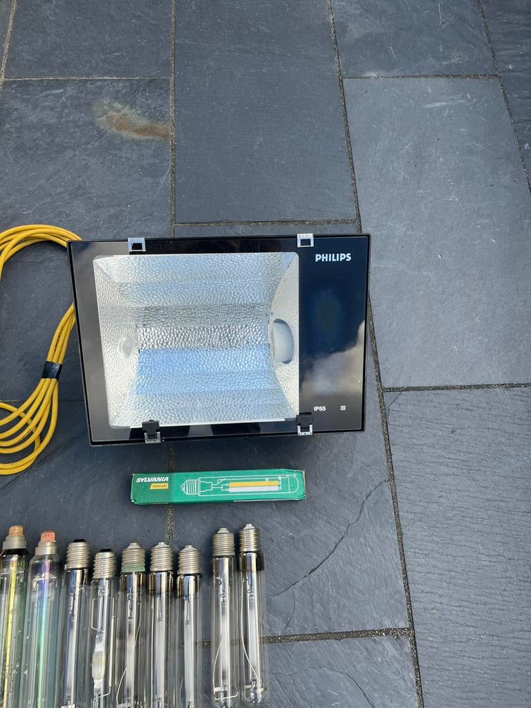 Buiten schijnwerpers nieuw industrie, Ophalen, Zo goed als nieuw, 200 tot 500 watt, Lamp met armatuur