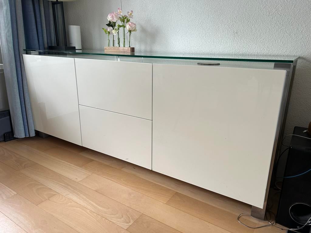 Dressoirkast gebroken wit met glasplaat, Ophalen, Gebruikt, Met deur(en), Modern