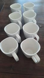 8 witte mokken + 4 witte serveerschaaltjes, Huis en Inrichting, Ophalen of Verzenden, Zo goed als nieuw, Effen, Kop(pen) en/of Schotel(s)