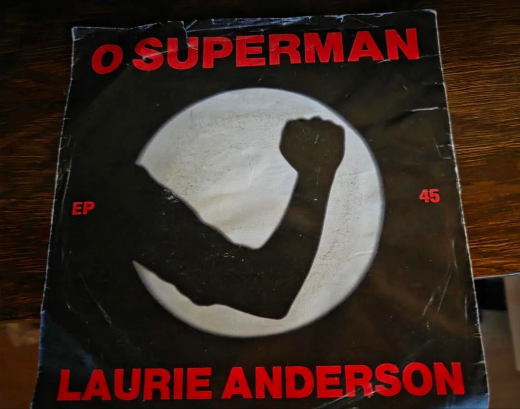 Laurie Anderson - O Superman / Walk the Dog, Gebruikt, 7 inch, Single, Ophalen of Verzenden
