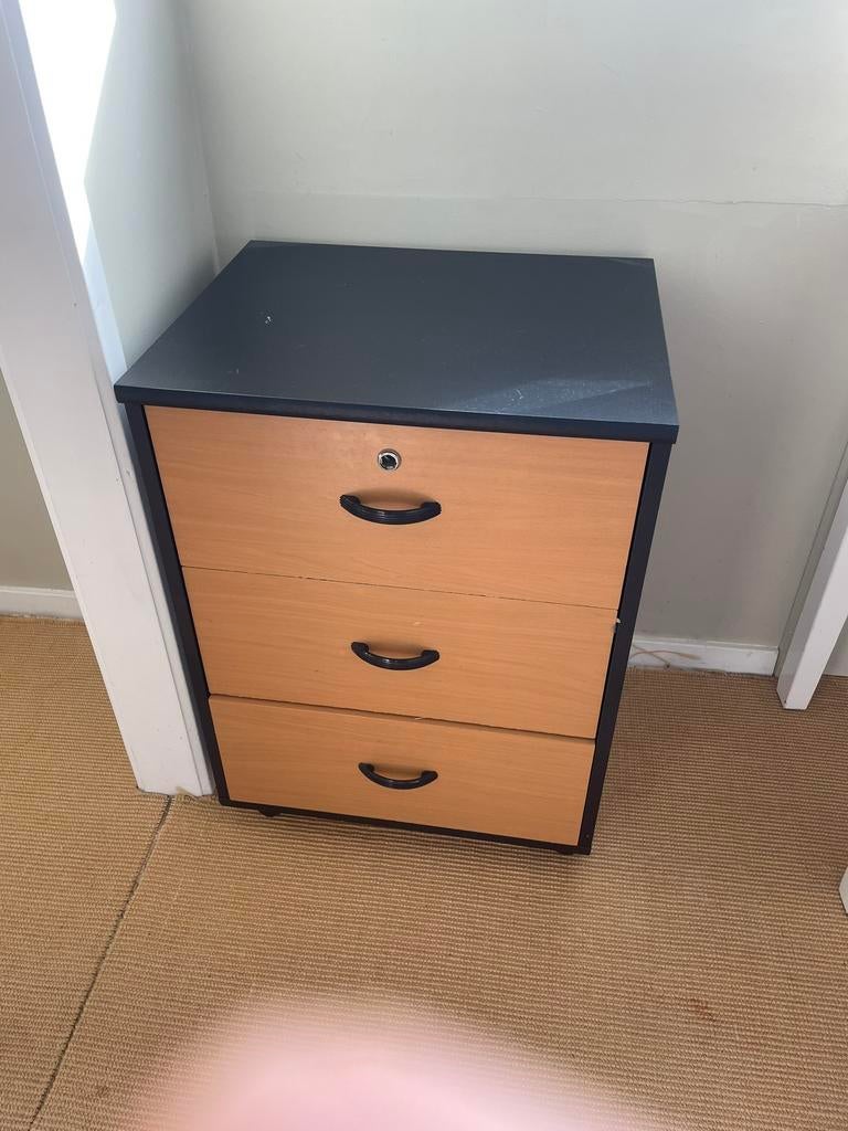 Bureau kastje, Ophalen, 50 tot 100 cm, Zo goed als nieuw, Minder dan 100 cm