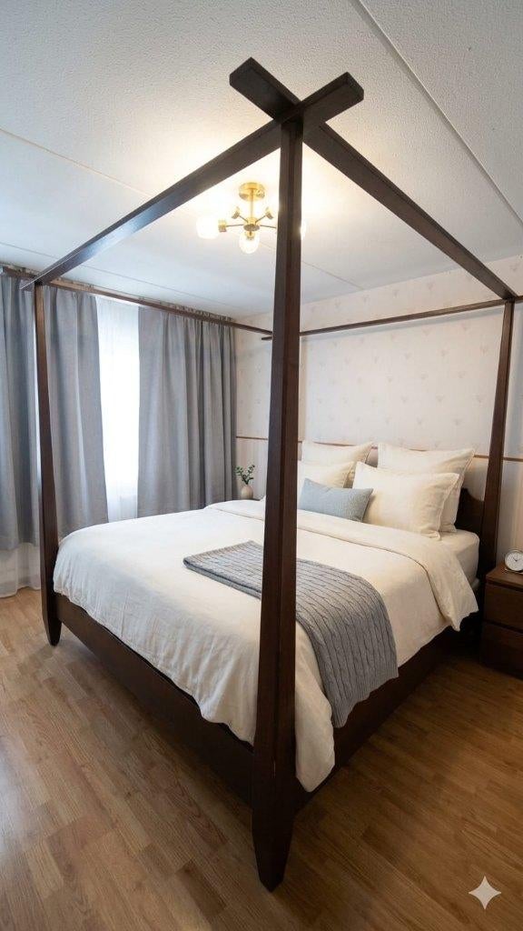 Prachtig Houten Hemelbed, Wooden Canopy Bed [MUST GO], Ophalen, Gebruikt, Bruin, Tweepersoons