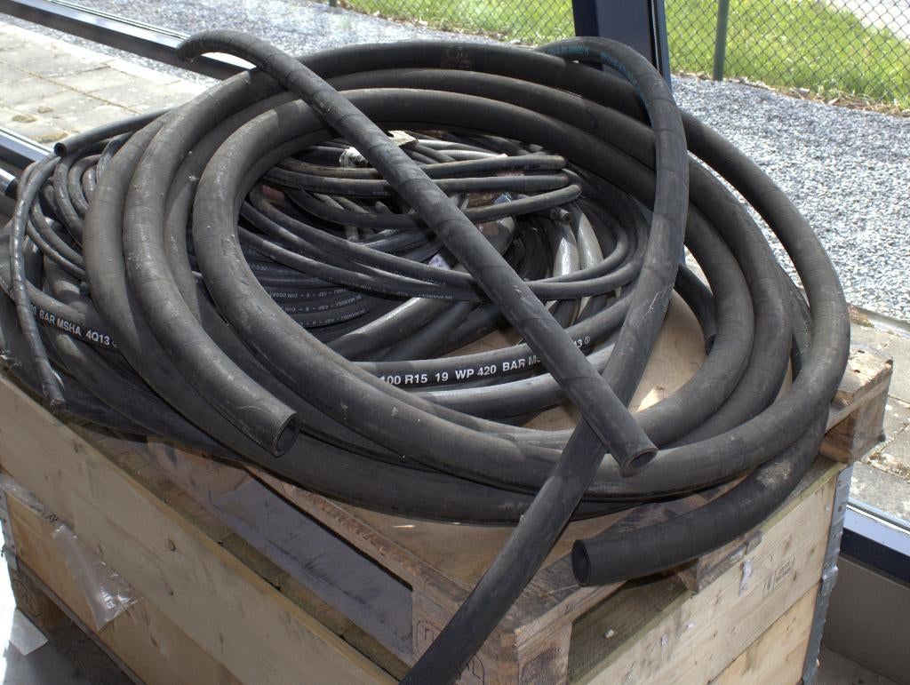 hydrauliek slangen hansaflex, Ophalen, Zo goed als nieuw