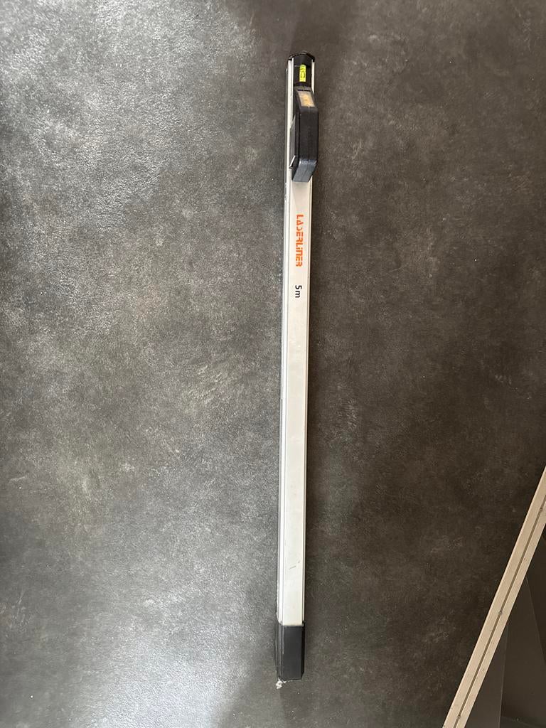 Laserliner peilmaatstok 5m, Ophalen, Gebruikt, Afstand