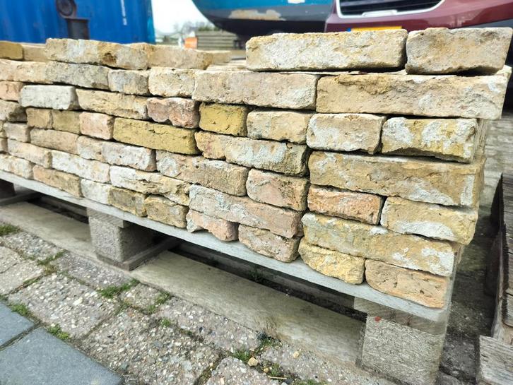 350 Geeltjes 18*4 cm Friese antieke stenen metselstenen oud, Doe-het-zelf en Verbouw, Metselstenen, Gebruikt, Bakstenen, Ophalen