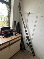 Partij vishengels, molens en koffertje, Ophalen, Gebruikt, Werphengel