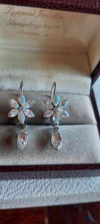 Vintage  oorbellen  met Swarovski kristal., Ophalen of Verzenden, Zo goed als nieuw, Sieraad of Horloge