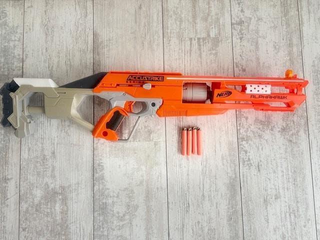 Nerf Alphahawk uit de Accustrike series, Kinderen en Baby's, Speelgoed | Buiten | Actiespeelgoed, Ophalen of Verzenden