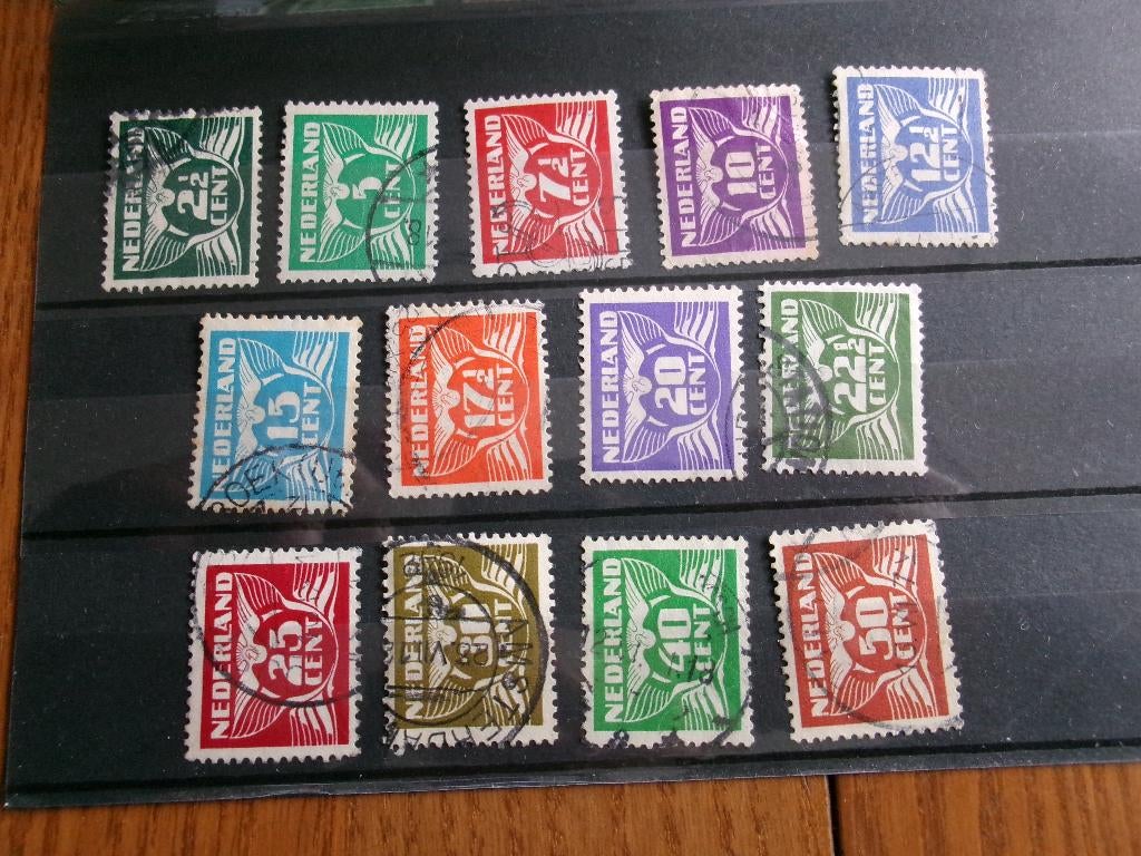 1941 - vliegende duif (694b), Verzenden, Gestempeld