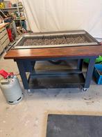 Robuuste Lava Steen Gas BBQ met Houten Werkbladen, Ophalen, Gebruikt