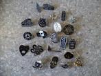lot met 22 Gothic metalen pins speldjes, Ophalen of Verzenden, Zo goed als nieuw, Overige onderwerpen, Speldje of Pin