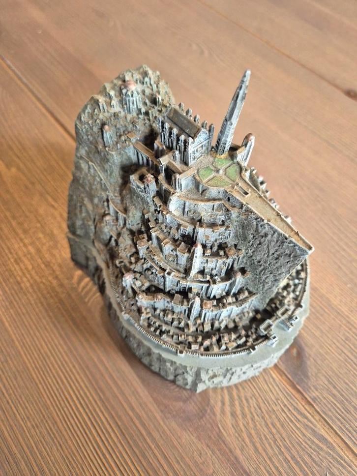 Lord of the Rings - beeld Minas Tirith (Weta) - 1, Verzamelen, Lord of the Rings, Gebruikt, Beeldje of Buste, Ophalen of Verzenden