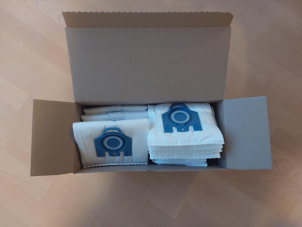 12x Miele Hyclean GN stofzuigerzakken, Ophalen, Nieuw, Stofzak, Overige typen