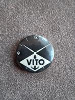 Speld Vito (Horloge), Verzamelen, Speldjes, Pins en Buttons, Ophalen of Verzenden, Gebruikt