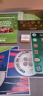 PLUS complete set voetbalplaatjes ONGEOPEND + 4x XL + boek, Verzamelen, Supermarktacties, Plus, Ophalen of Verzenden