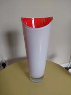 Vaas 'Batman' (rood) Carina Riezebos, Ophalen, Rood, Glas, Minder dan 50 cm