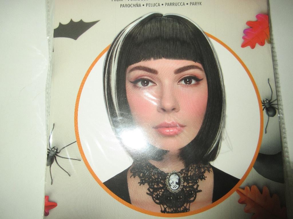 Halloween zwart/witte dames pruik * Nieuw *., Ophalen of Verzenden, Nieuw, Halloween, Accessoires