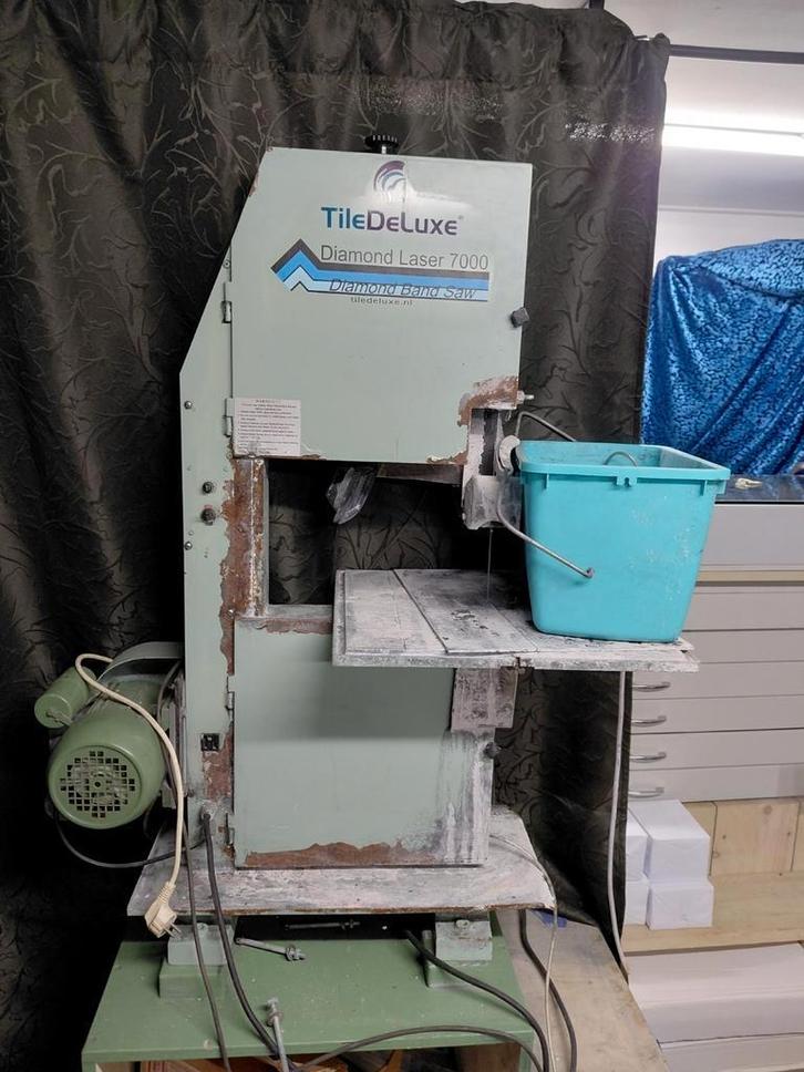 Tile deluxe grote diamant band zaagmachine, Doe-het-zelf en Verbouw, Gereedschap | Zaagmachines, Gebruikt, 1200 watt of meer, 70 mm of meer
