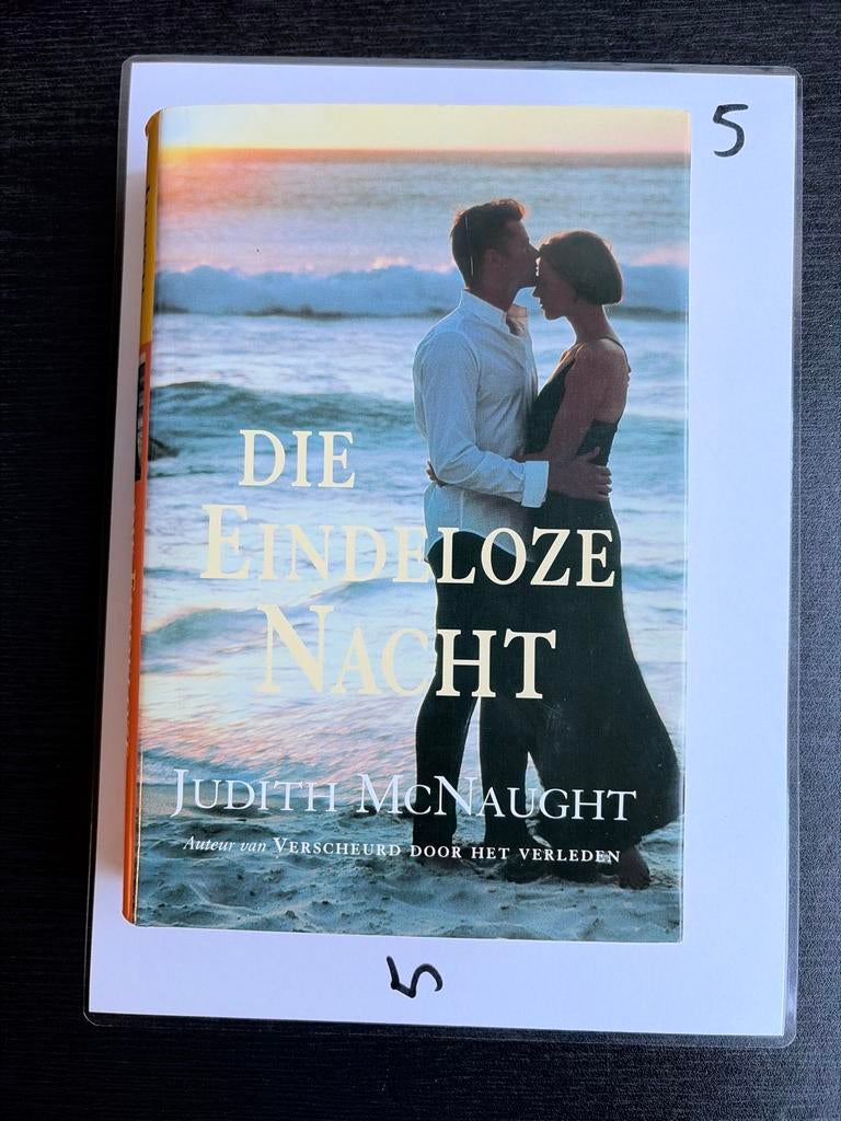Die Eindeloze Nacht - Judith McNaught Roman, Boeken, Ophalen of Verzenden, Gelezen, Nederland