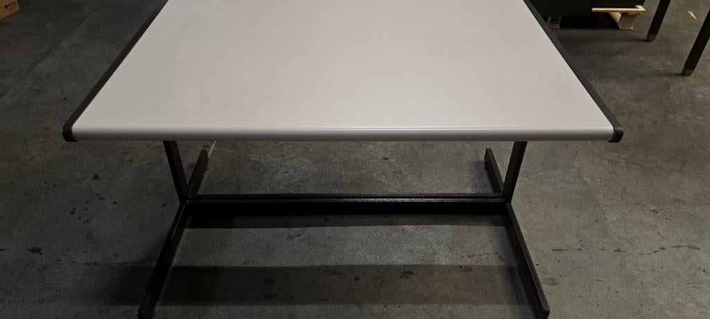 Bureau Tekentafel met metalen onderstel VIELHAUER, Huis en Inrichting, Bureaus, Ophalen, Gebruikt