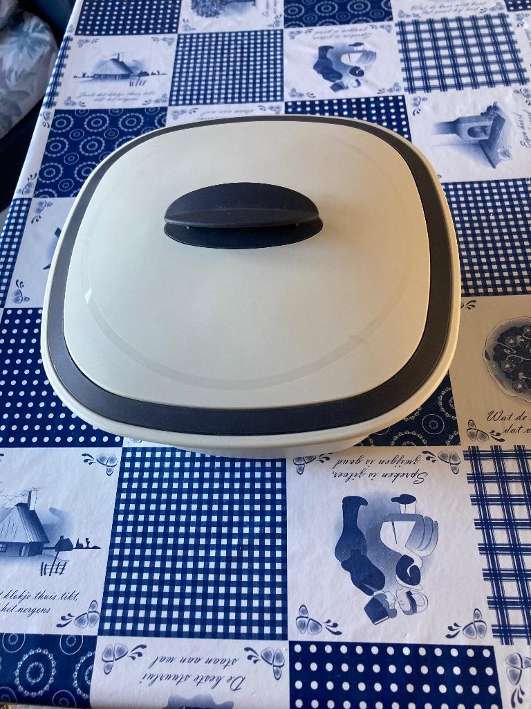 Tupperware rijstkoker / serveerwonder, Huis en Inrichting, Keuken | Tupperware, Ophalen, Zo goed als nieuw, Blauw, Overige typen
