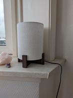 Moderne tafellamp met stoffen kap en houten voet, Ophalen, Zo goed als nieuw, Minder dan 50 cm, Stof