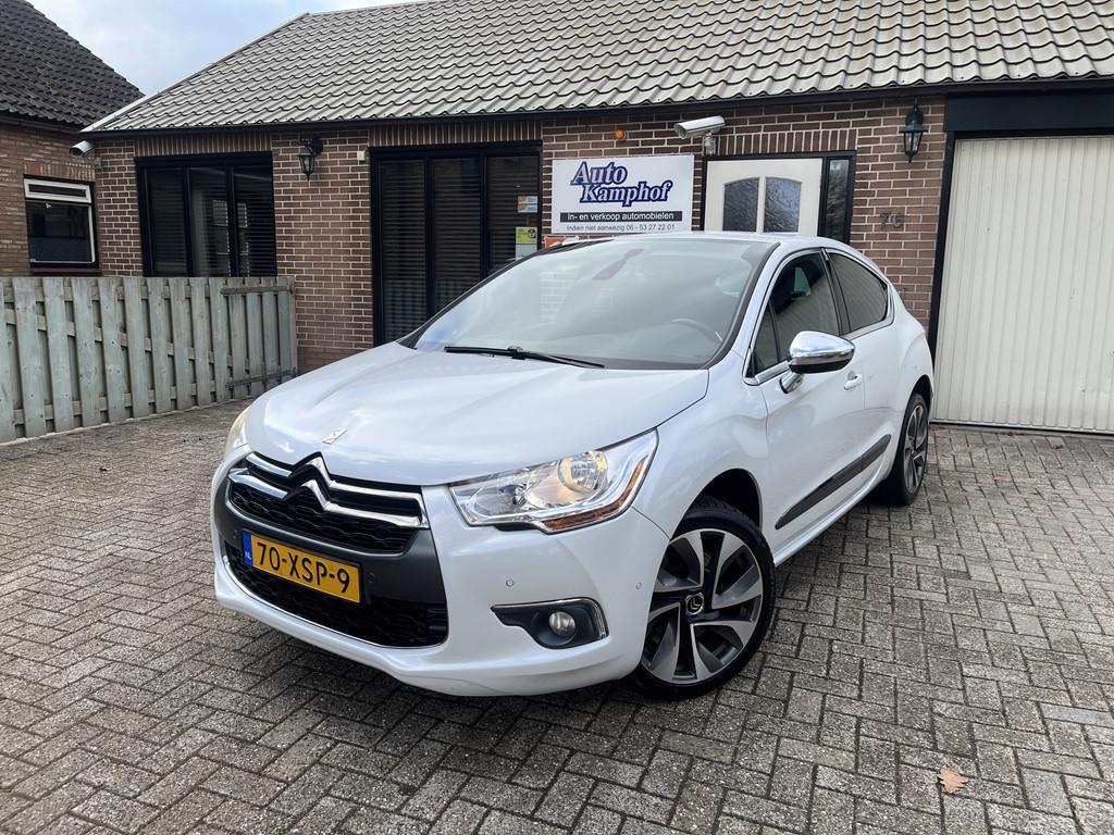Citroën DS4 1.6 THP 200pk Sport Chic Leer Trekhaak, Voorwielaandrijving, Euro 5, Zwart, 4 cilinders
