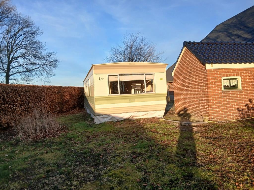 Stacaravan met 2 slaapkamers en ruime woonkamer