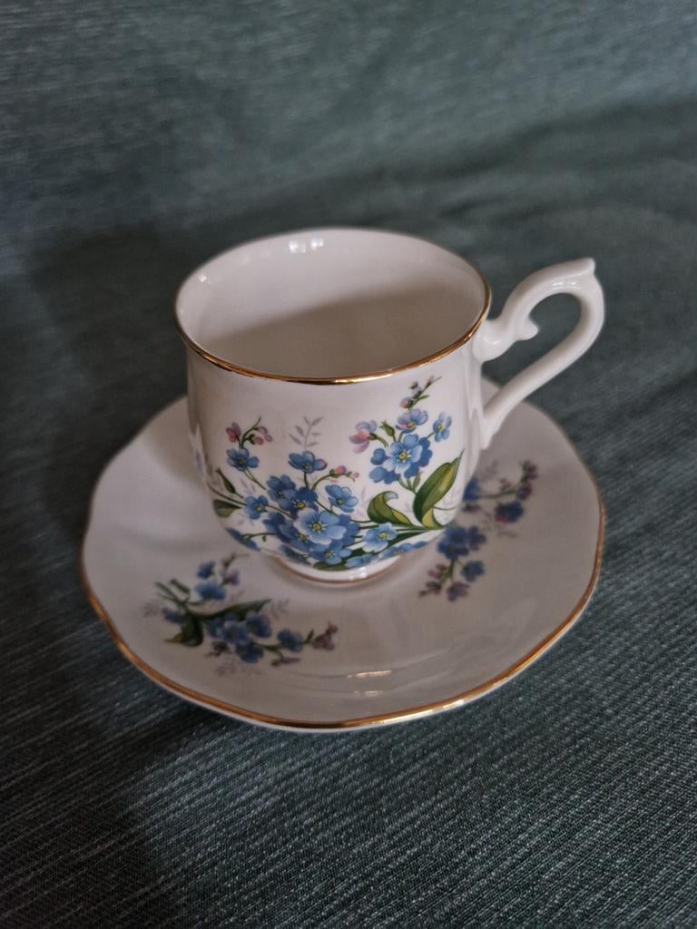 Kop en schotel Royal Albert Bone China FORGET-ME-NOT., Ophalen of Verzenden