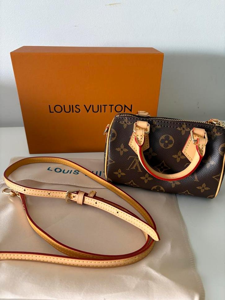 Speedy Nano Monogram Tasje, Sieraden, Tassen en Uiterlijk, Tassen | Damestassen, Zo goed als nieuw, Handtas, Bruin, Ophalen of Verzenden