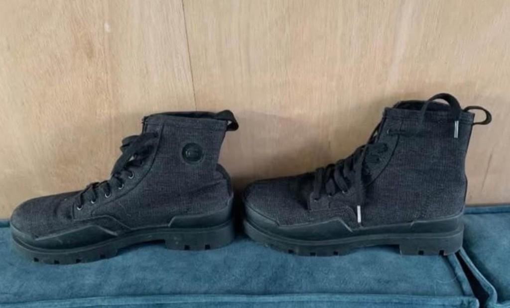 Schoenen, Zwart, Boots, Ophalen of Verzenden, Zo goed als nieuw