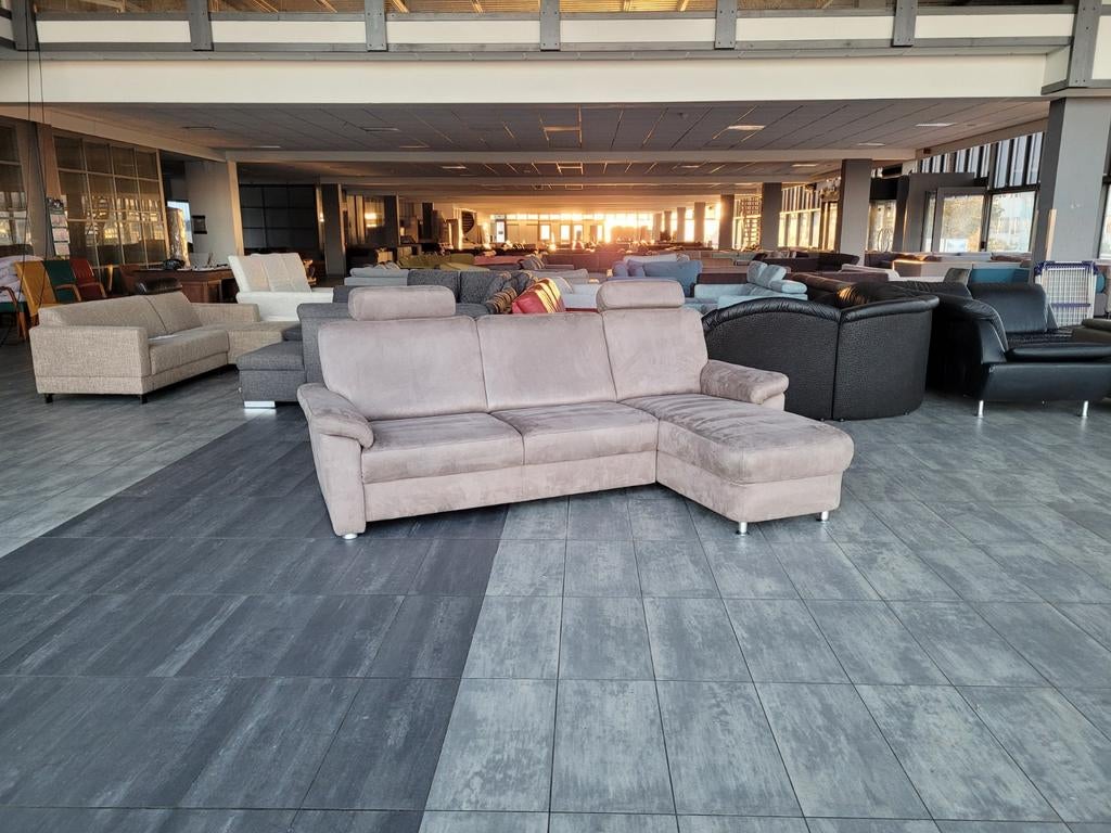 ❇️️️ OUTLET taupe suede hoekbank 250x160 | GRATIS BEZORGEN, Huis en Inrichting, Banken | Bankstellen, 250 tot 300 cm, Info@onbekend.nl