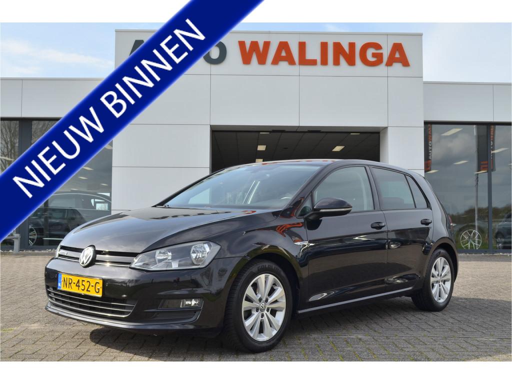 Volkswagen Golf 1.0 TSI Connected Series Camera | Carplay |, Voorwielaandrijving, Stof, Gebruikt, Origineel Nederlands