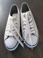 Nieuw Riviera schoenen laag maat 39, Ophalen, Zo goed als nieuw, Wit, Sneakers of Gympen