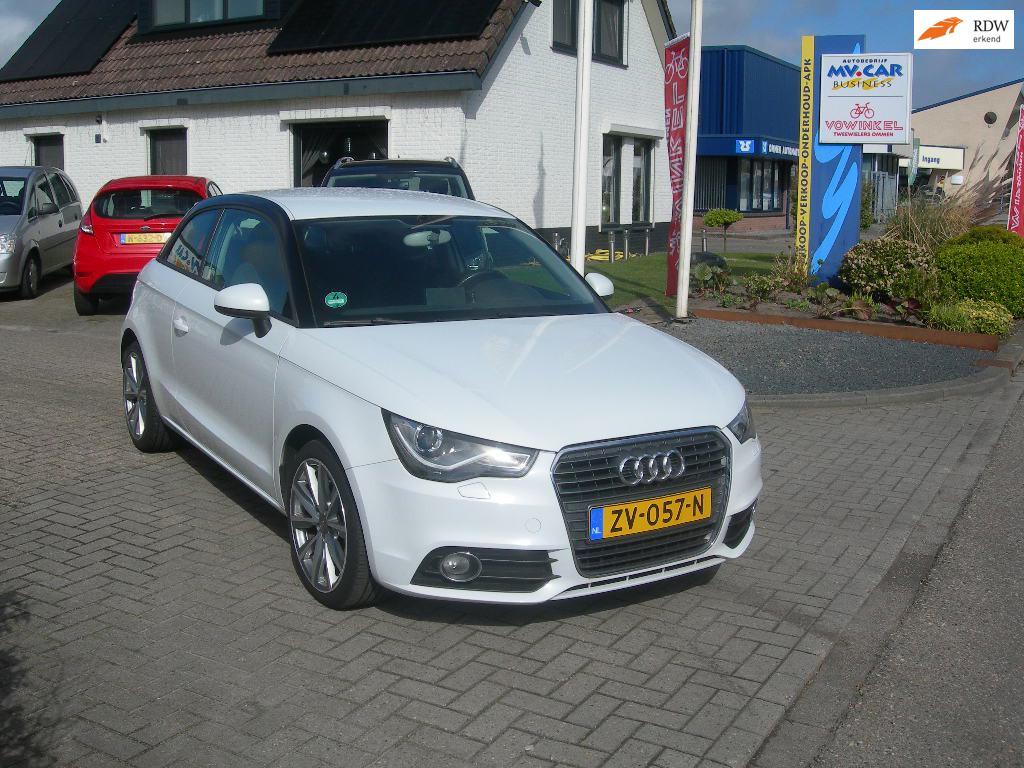 Audi A1 1.4 TFSI CoD Attraction Pro Line Business, Auto's, Audi, Euro 5, Stof, 4 cilinders, 4 stoelen